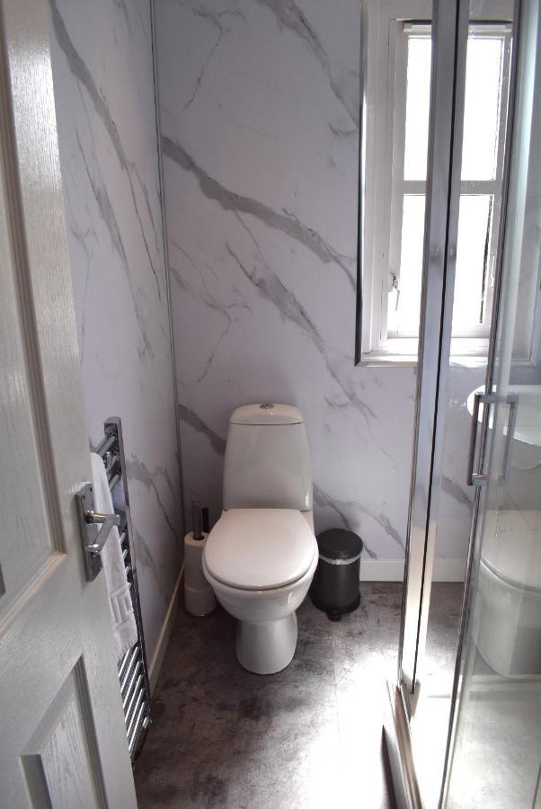 Kelpies Serviced Apartments - Wallace Falkirk Buitenkant foto